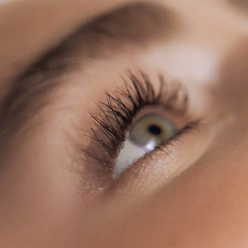 A Lash Serum for Sensitive Eyes? Finally It Exists!